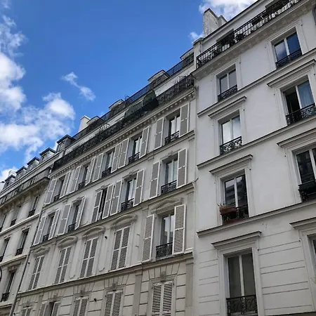 Apartment 28 Rue Poulet Paris